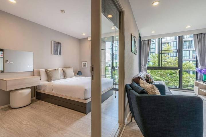 Ferienwohnung für 2 Personen, mit Balkon und Garten sowie Pool in Chiang Mai