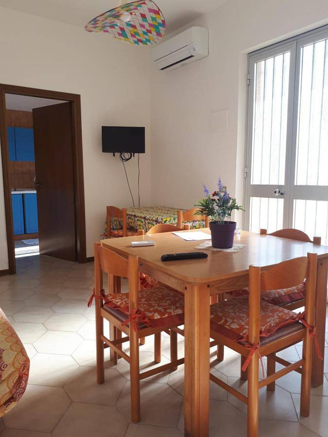 Gîte pour 5 personnes, avec balcon à Sampieri - 2