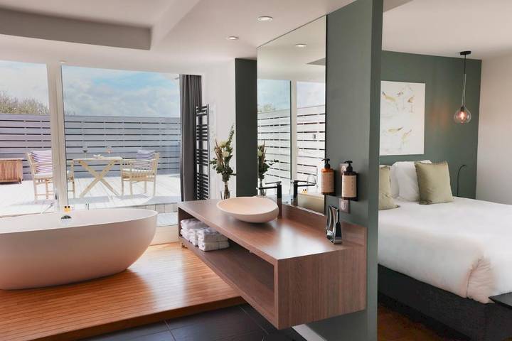 Hotel für 2 Personen, mit Balkon und Terrasse sowie Whirlpool und Garten in Dolus-d'Oléron - 3