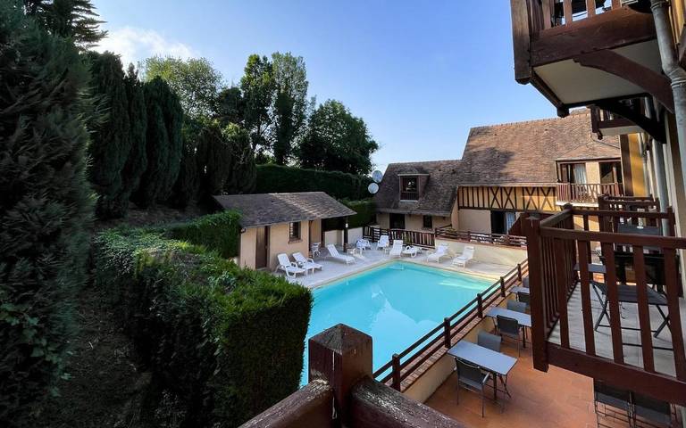 Hôtel pour 4 personnes, avec jardin et piscine, animaux acceptés à Pennedepie - 2