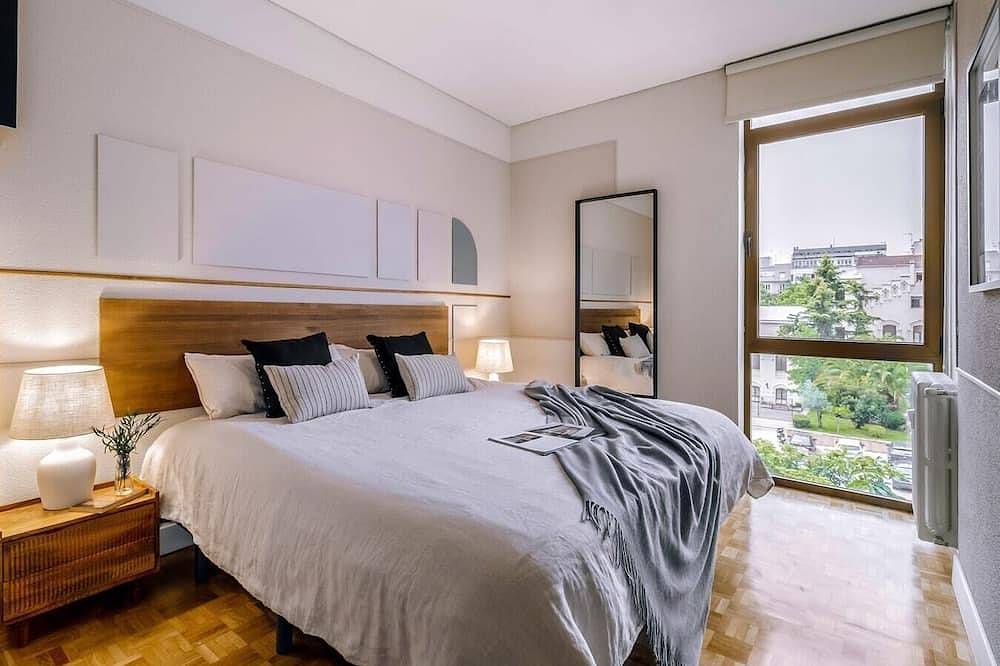 Apartamento entero, Kimsa - 3 bedrooms and terrace in Almagro in Chamberí (Madrid), Madrid