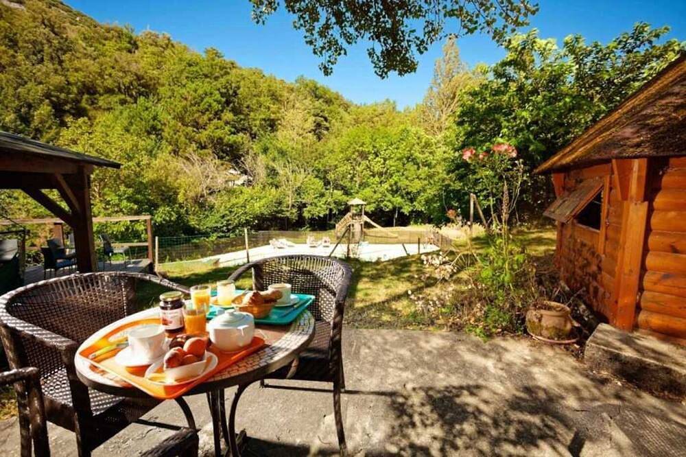 Camping 2 étoiles - Piscine  - ccb0hef in Fenouillet, Parque Natural Regional Corbières-Fenouillèdes