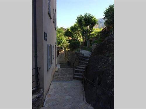 Appartement entier, One-Bedroom Apartment in Corte, Parc naturel régional de Corse