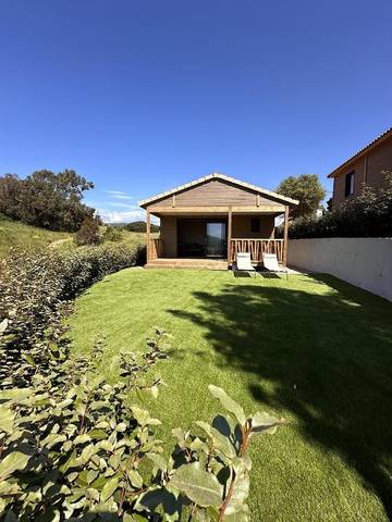 Gîte pour 5 personnes, avec terrasse, animaux acceptés dans Plage de Lava