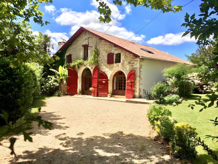 Location de vacances pour 4 personnes, avec jardin, animaux acceptés à Sames