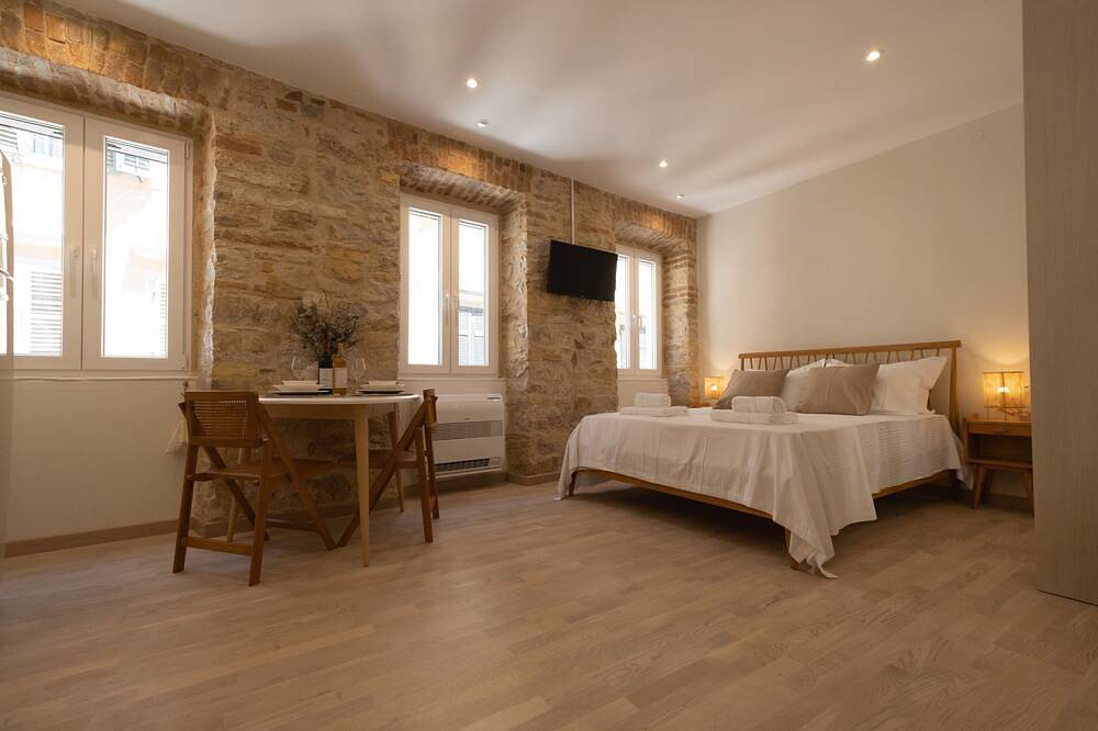 Appartamento intero, La Corda - newly renovated apartment in Corfu town in Corfù (città), Corfù