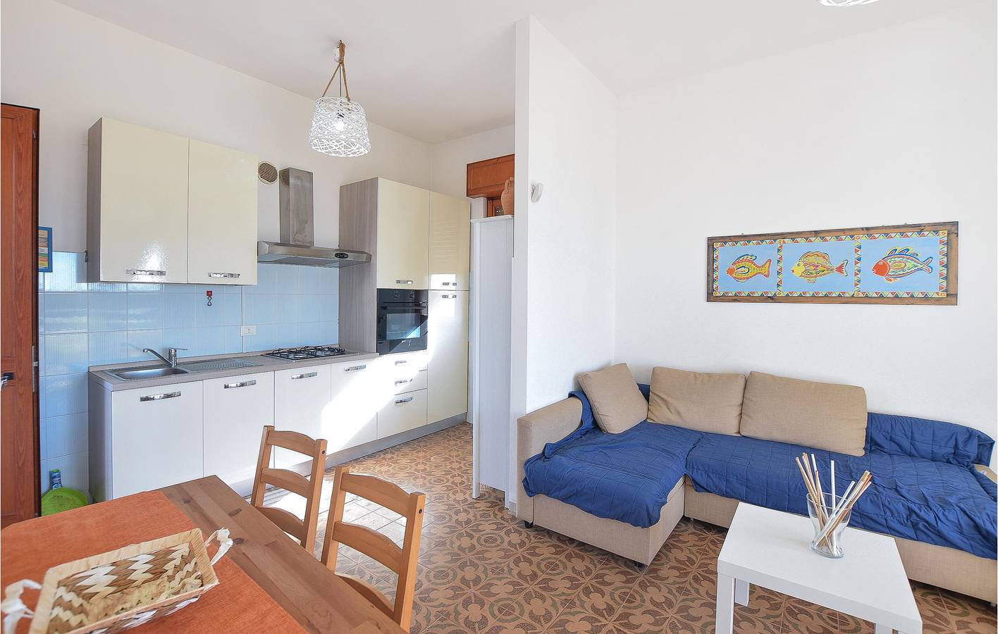 Appartamento vista mare con servizi vicino alla spiaggia di Torre di Mezzo in Punta Braccetto, Santa Croce Camerina