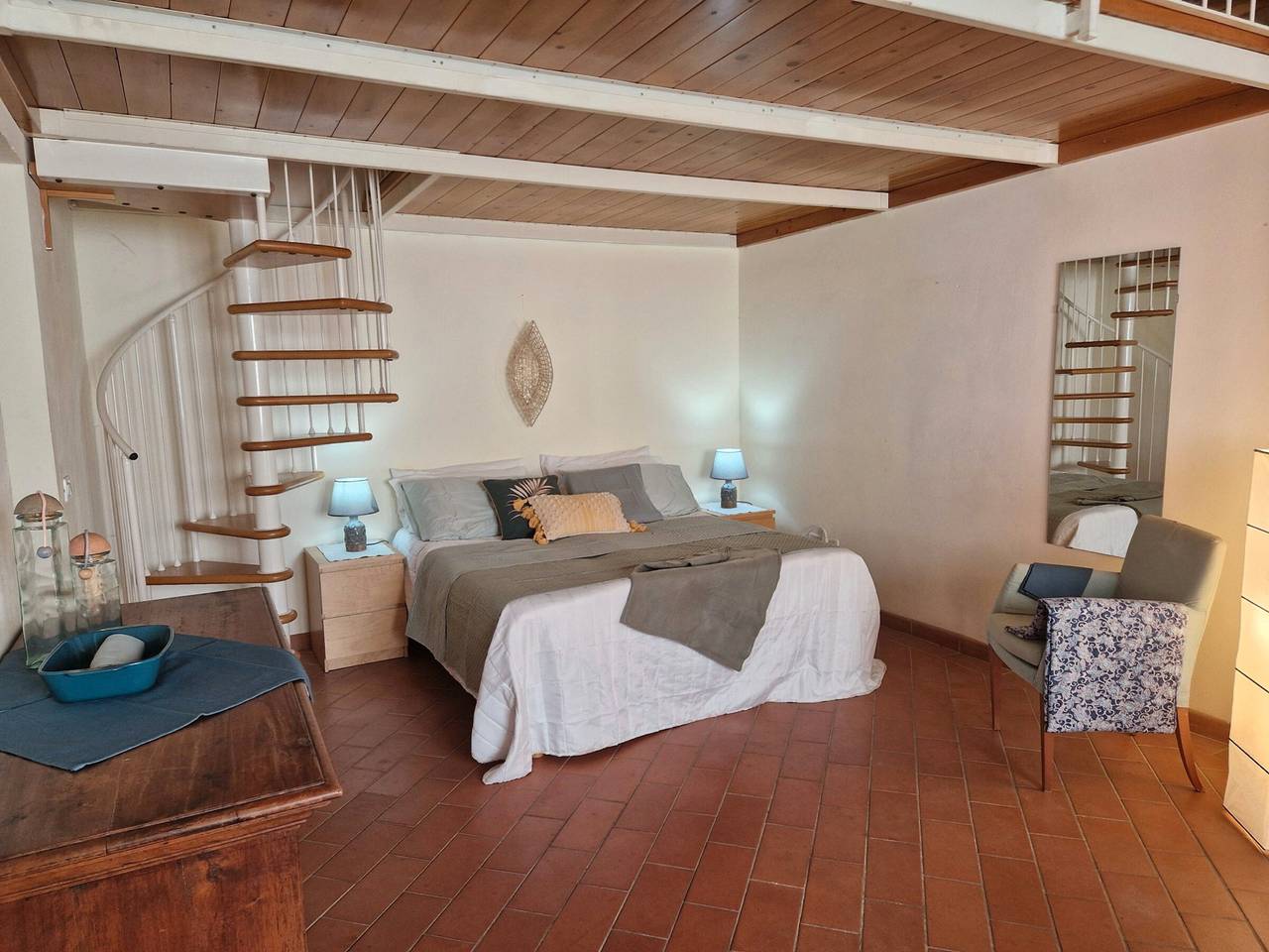 Ganze Wohnung, Apartment 'Piccolo Paradiso - Olivo' mit Gemeinschaftspool, Wlan und Klimaanlage in Riparbella, Etruskische Küste