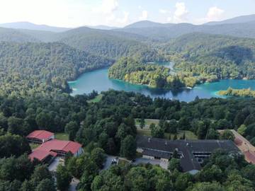 Hôtel pour 2 personnes, avec jardin, animaux acceptés dans Plitvička Jezera