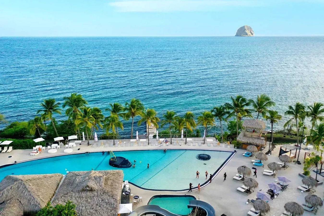 Estudio entero, Encantador apartamento en Diamant 30 m² con vista al mar in Le Diamant, Martinica