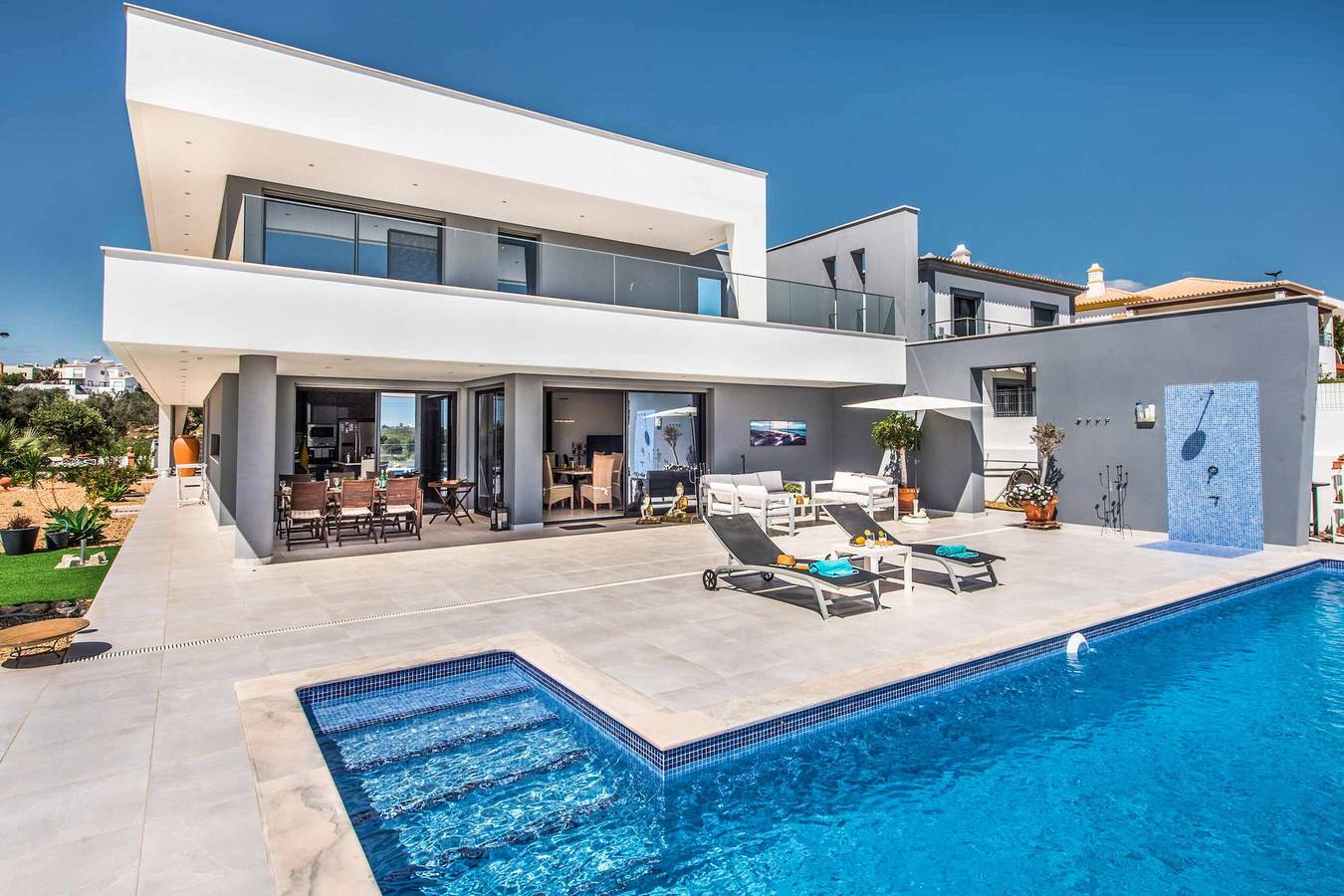 Villa para 6 pessoas com piscina in Pêra, Alcantarilha e Pêra