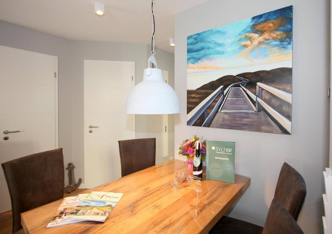 Ganze Wohnung, Moderne 3-Zimmer Ferienwohnung auf ca. 68 m² Wohnfläche, für bis zu 4 Personen in Westerland, Sylt (Gemeinde)