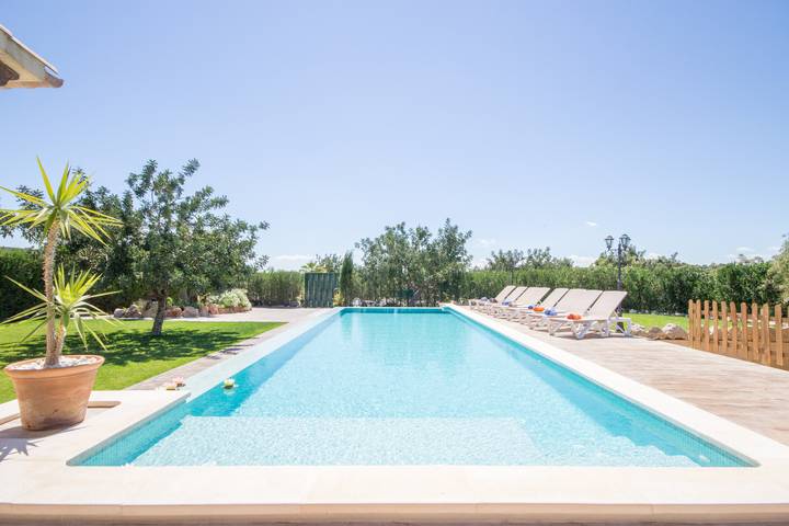 Ferienhaus für 6 Personen, mit Balkon und Terrasse sowie Garten und Pool in Selva