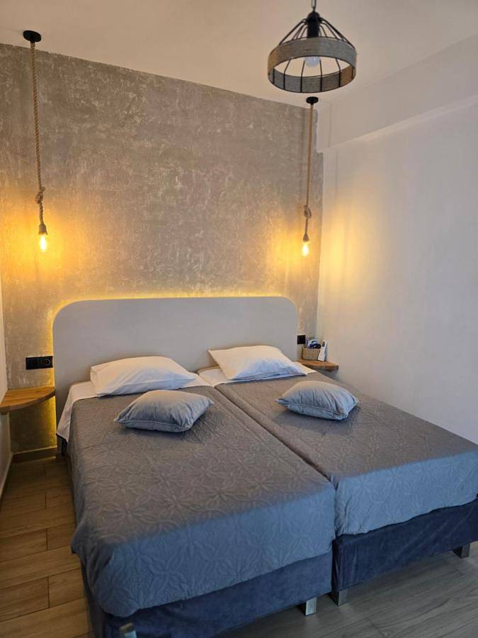 Maison d’hôte pour 2 personnes, avec terrasse et vue, animaux acceptés dans Skiathos