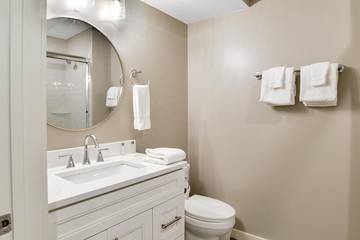 Vacation House for 6 Guests in Asheville, Blue Ridge Mountains, Picture 3