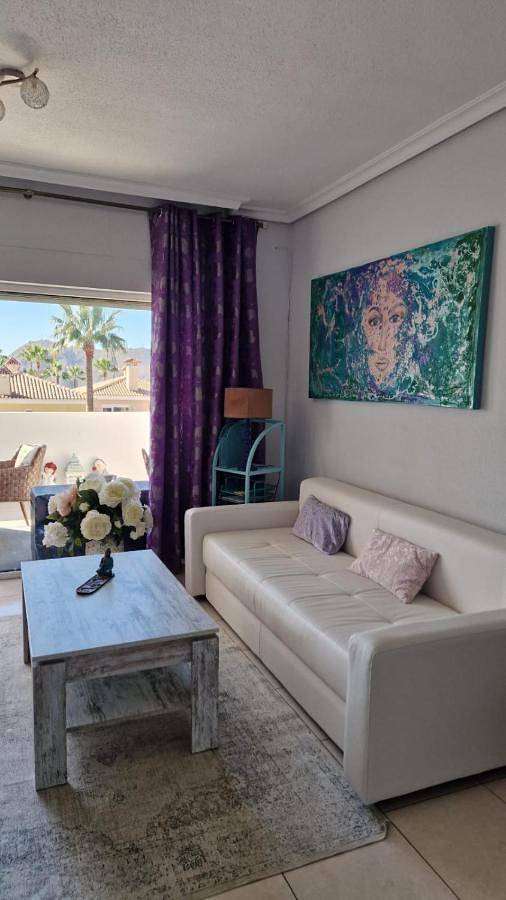 Gîte pour 2 personnes, avec jardin et piscine ainsi que terrasse et vue dans Cho - 4