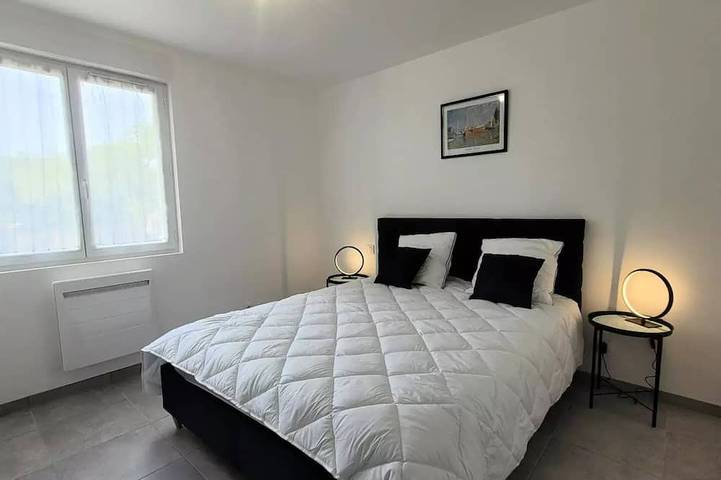 Location de vacances pour 2 personnes, avec terrasse et piscine à Aubazines - 3