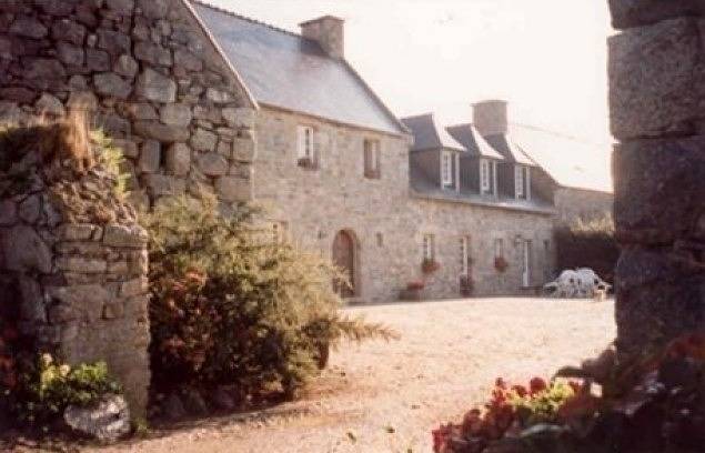Gîte pour 6 personnes, avec jardin à Kerbors - 3