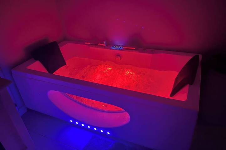 Gîte pour 3 personnes, avec jacuzzi ainsi que piscine et jardin à Puisseguin - 4