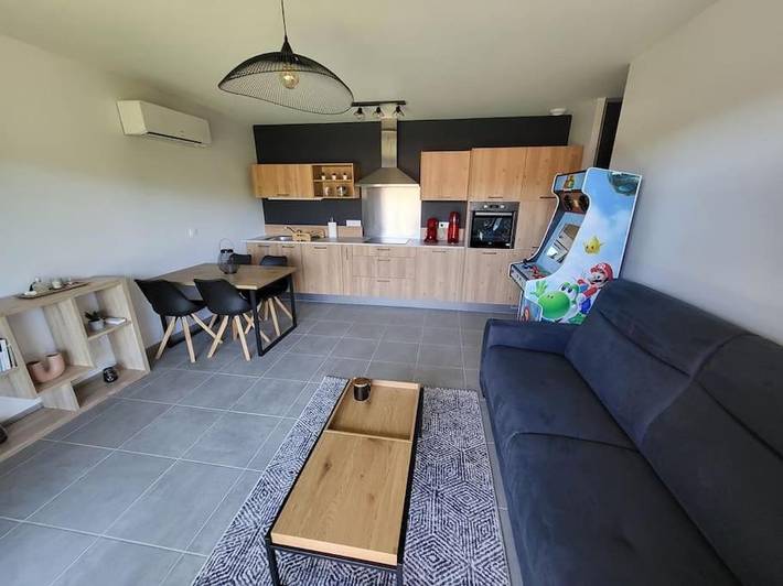 Gîte pour 6 personnes, avec jacuzzi et jardin à Aurillac - 2