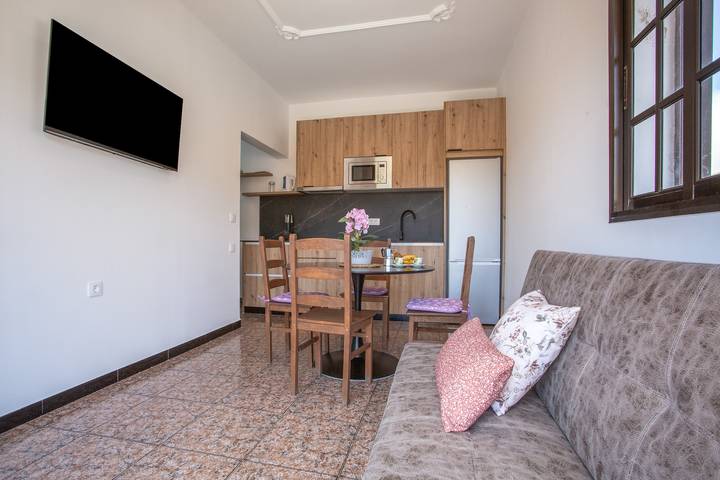 Apartment Antonia: Private Terrace, Balcony & Air Conditioning in Betancuria in Betancuría, Fuerteventura
