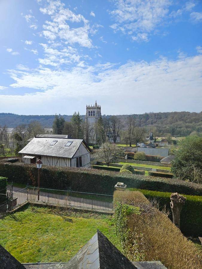 Location de vacances pour 6 personnes, avec Terrasse ainsi que Jardin et Vue à Le Bec-Hellouin