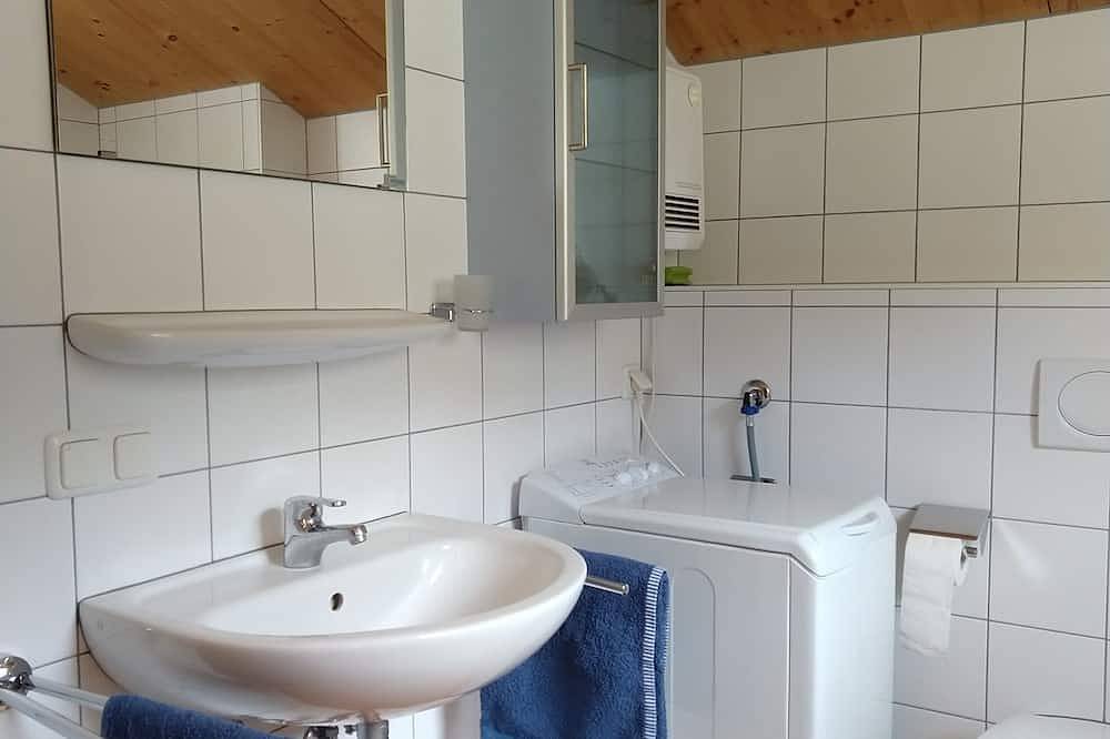 Cosy new log cabin amidst idyllic ski, walk, mountain bike region or to relax in Annaberg-Lungötz, Tennengau