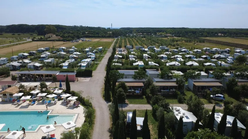 Campeggio per 7 persone, con piscina e giardino nonché piscina per bambini e panorama - 1
