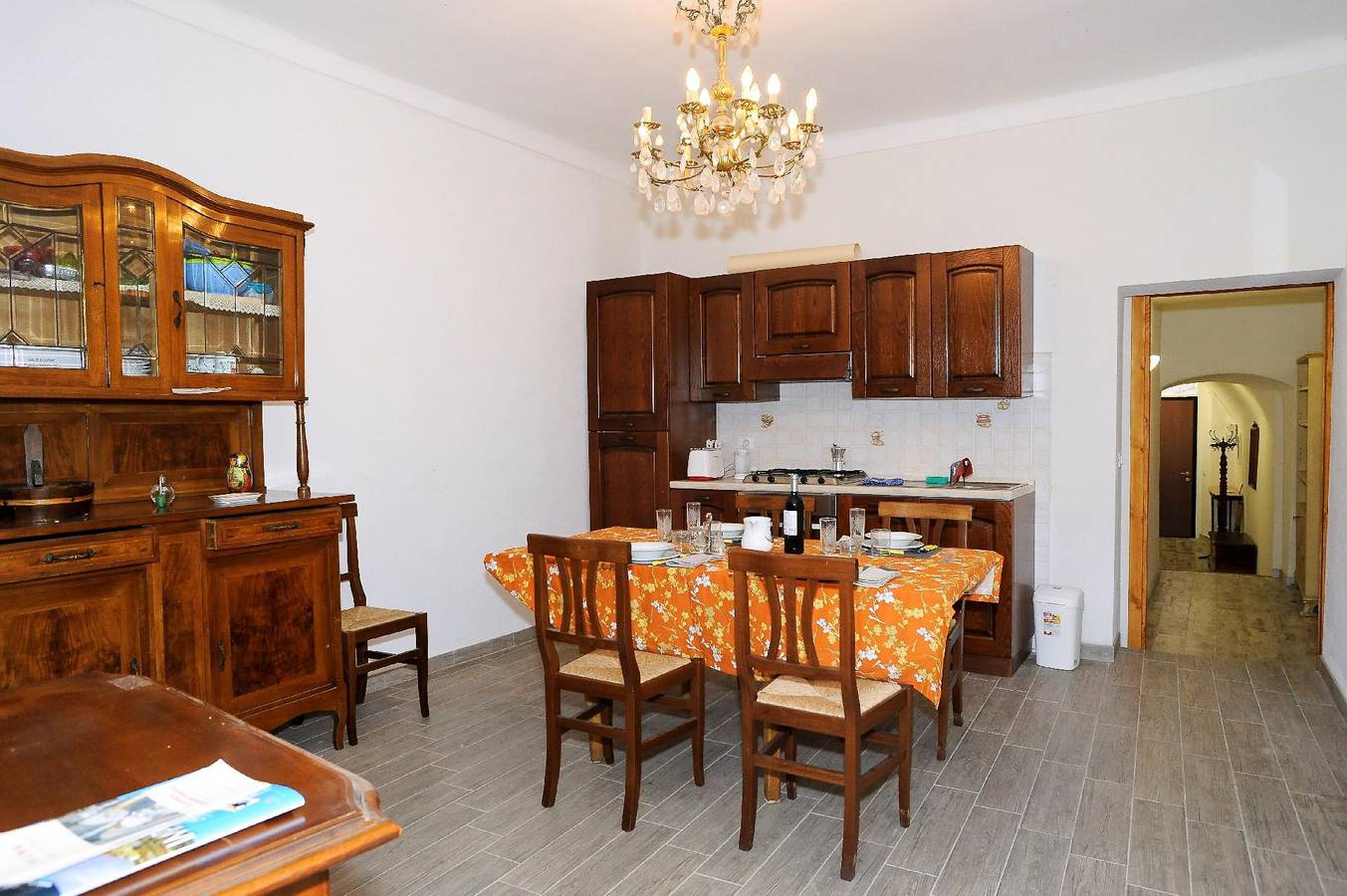 Ganze Ferienwohnung, Mittelalterliches Haus mit Balkon und Panoramablick in Ventimiglia (Stadt), Ventimiglia
