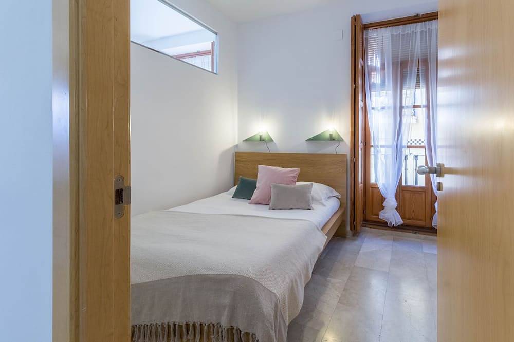 Apartamento entero, Amazing Shiny Apartment Torres de Serranos !  Estancia maxima 10 dias! in Valencia City Centre, Valencia