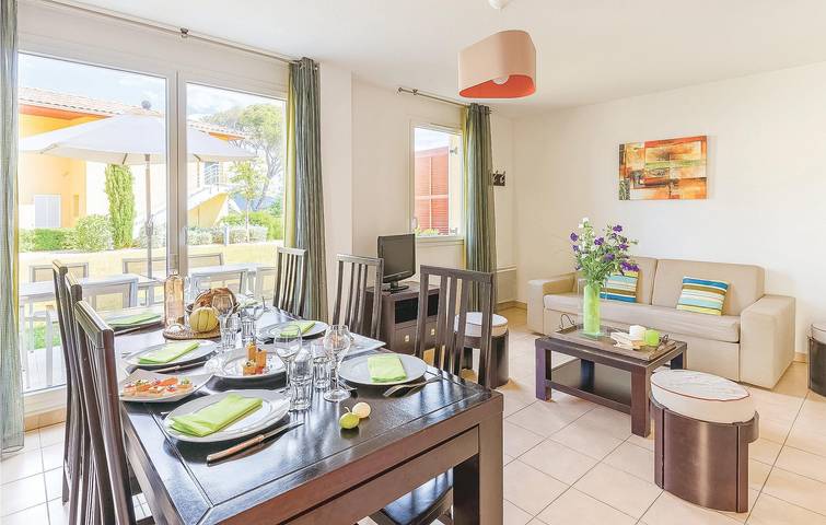 Gîte pour 4 personnes, avec piscine et terrasse à Six-Fours-les-Plages - 4