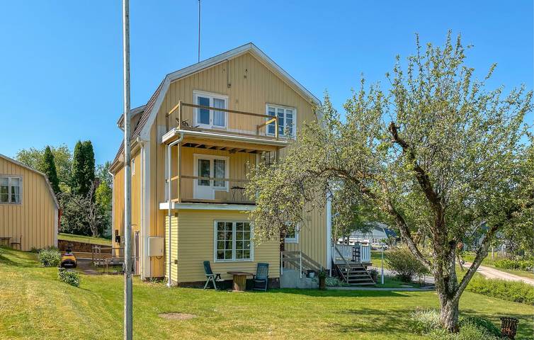 Hel semesterlägenhet, Lägenhet för 6 Personer med bastu in Jönköpings län