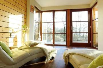 Gîte pour 4 personnes, avec terrasse ainsi que piscine et sauna à Saales