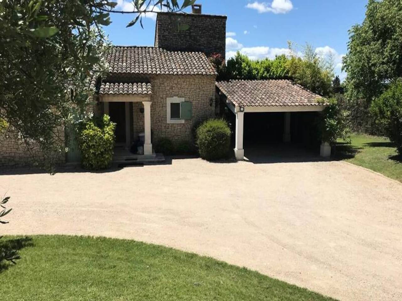 Appartement entier, Maisons & Villas pour 10 Personnes in Lagnes, Parc naturel régional du Luberon