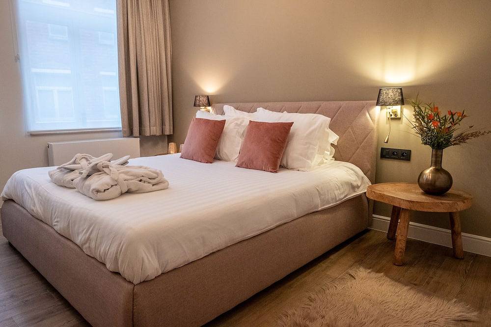 Holiday Home Relax with sauna, jacuzzi and sunshower in Ypres in Ieper, West-Vlaanderen