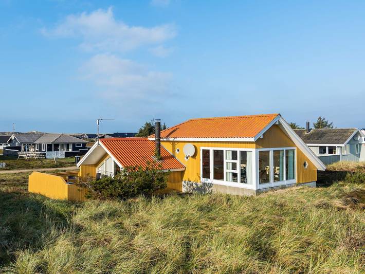 Ferieudlejning for 5 personer, med Terrasse og Sauna i Hvide Sande