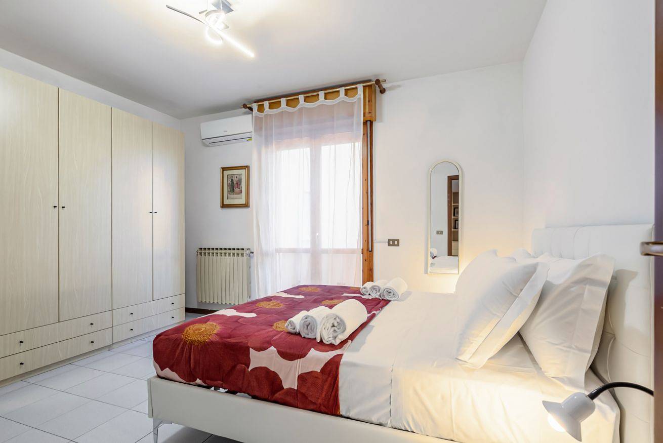 Appartamento intero, Cozy Apartment near the Hospital with 2 Balconies! in Pisa, Riviera Toscana