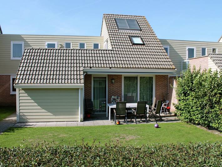 Villa in Zeeland mit privater Terrasse in Kortgene, Niederländische Nordsee