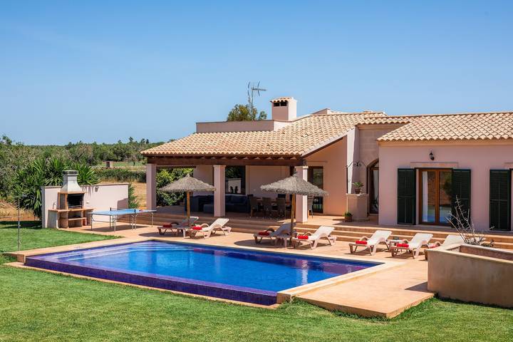 Chalet para 8 personas, con Balcón además de Jacuzzi y Jardín en Mallorca