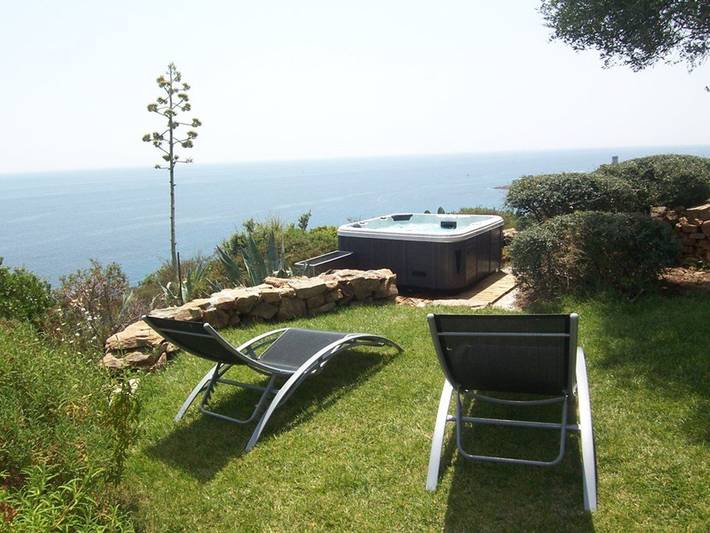 Location de vacances pour 5 personnes, avec jacuzzi et terrasse dans Plage de Fautea - 2