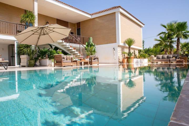 Location de vacances pour 12 personnes, avec piscine et jardin à Tricase - 2