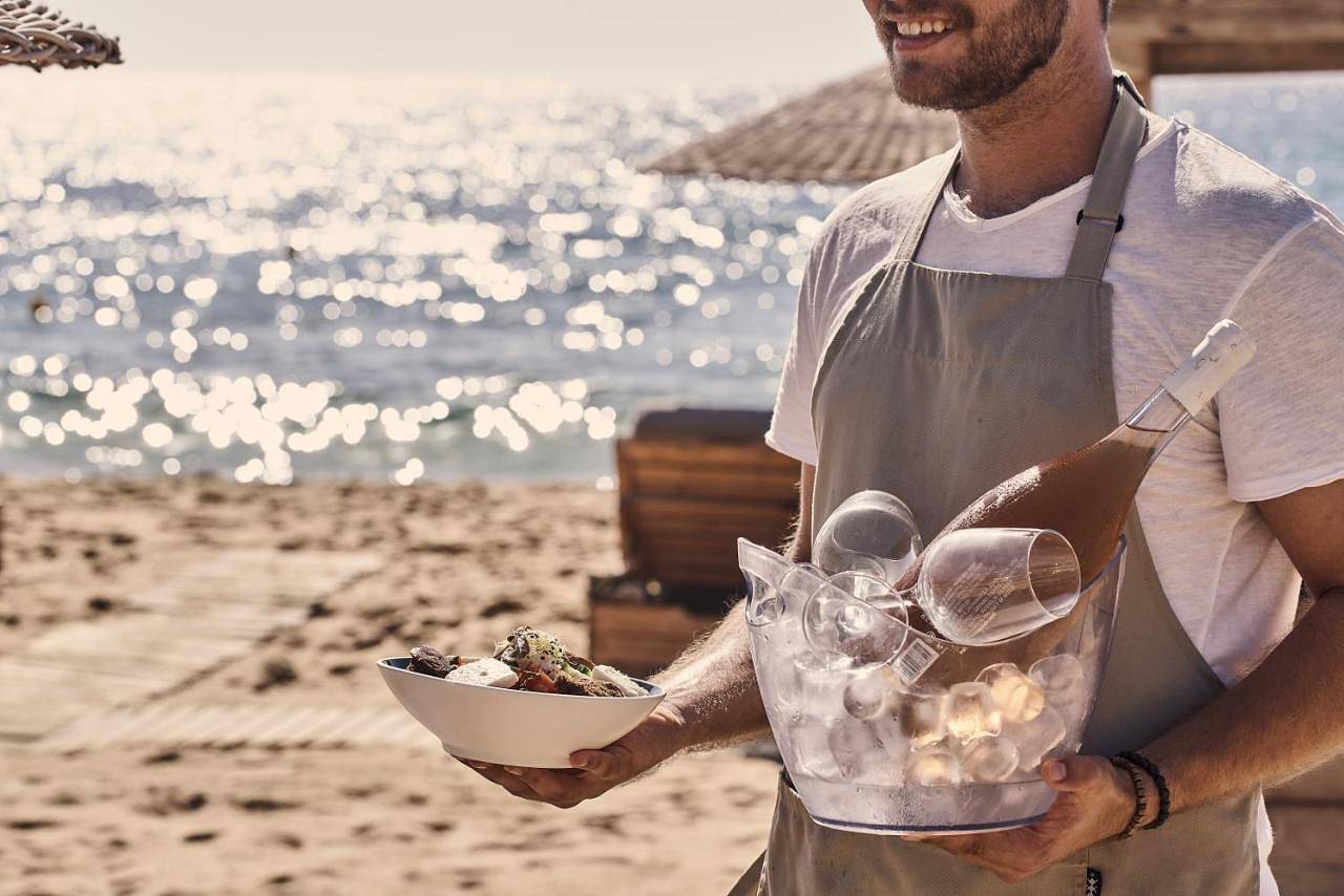 Dionysos Beach Resort & Villas in Mylopotas, Íos