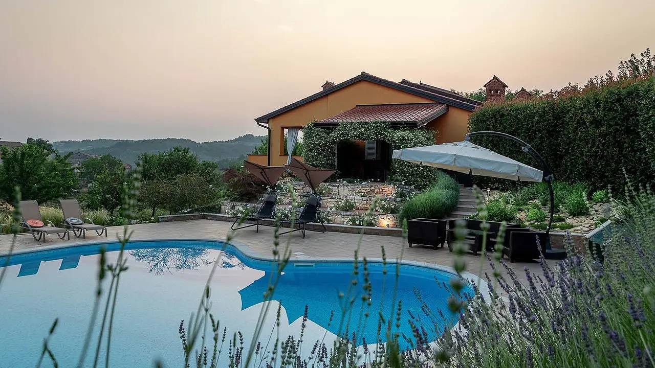 Villa für 10 Personen (450 m²) in Karojba in Karojba, Zentralistrien