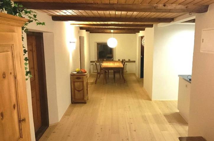 Ferienwohnung für 7 Personen, mit Garten und Ausblick in Lavin