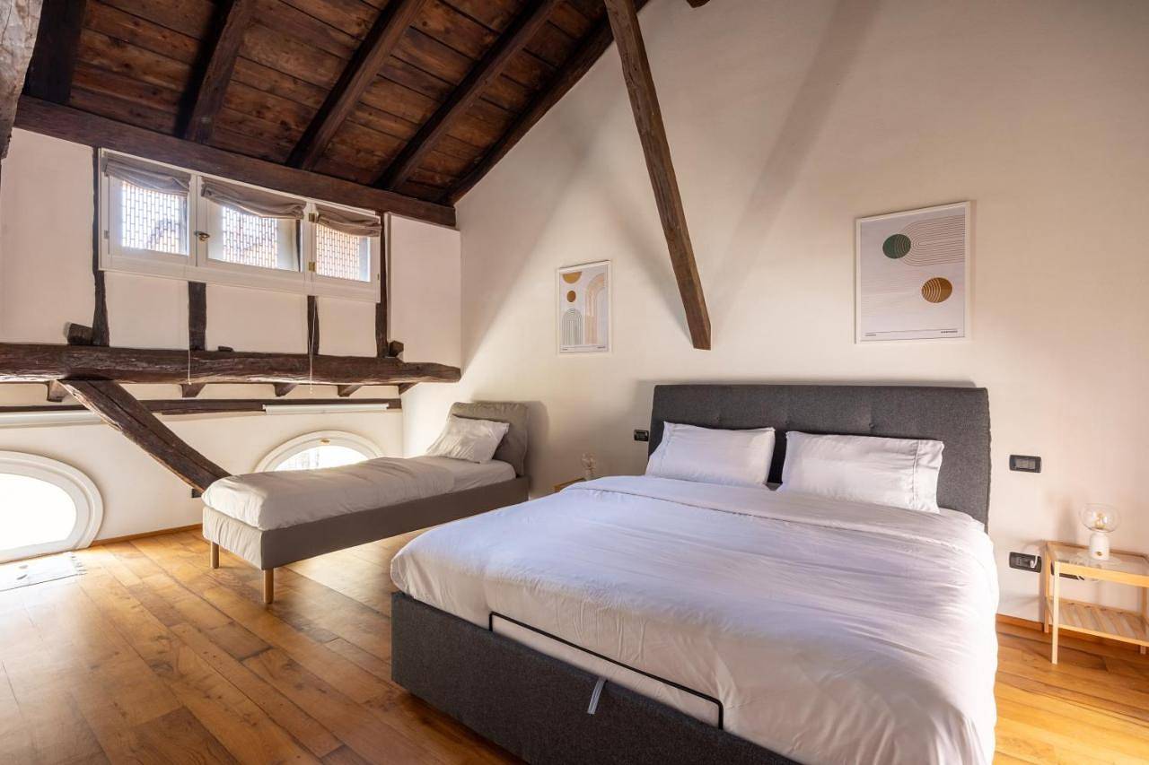 Apartamento entero, Dimora De' Poeti - Historic 250sqm Luxury Residence in Bologna in Bolonia, Provincia de Bologna