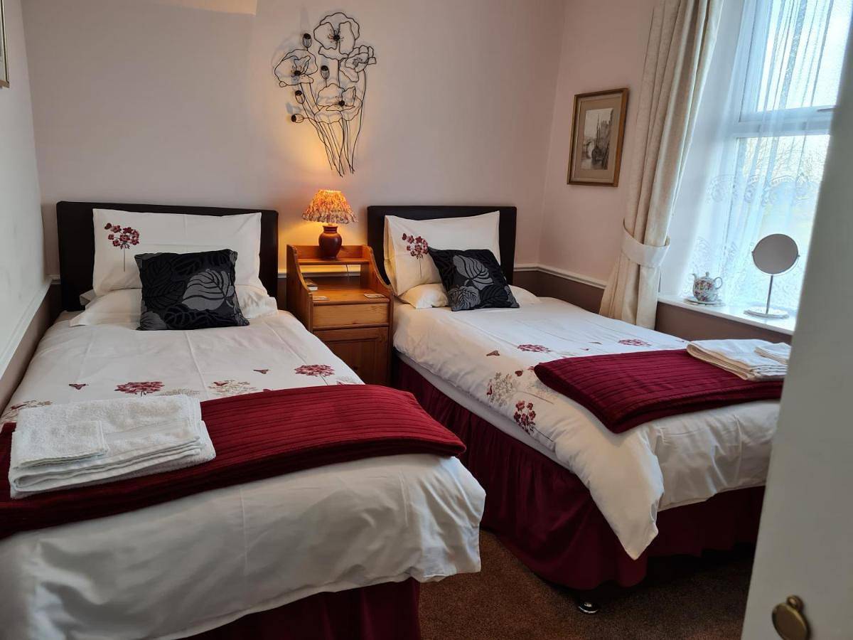 Twin Room with Private Bathroom in Whitby, North York Moors National Park