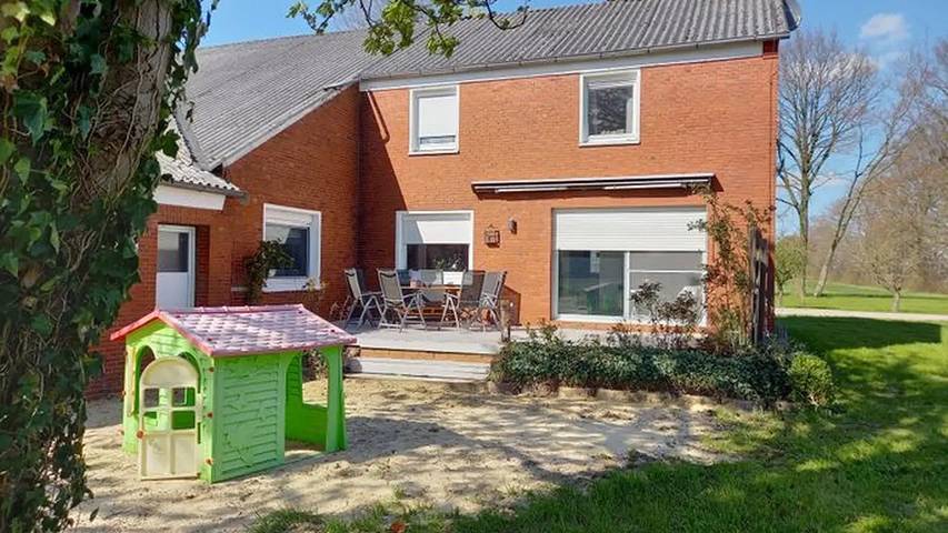 Location de vacances pour 8 personnes, avec terrasse et jardin à Rhauderfehn - 2
