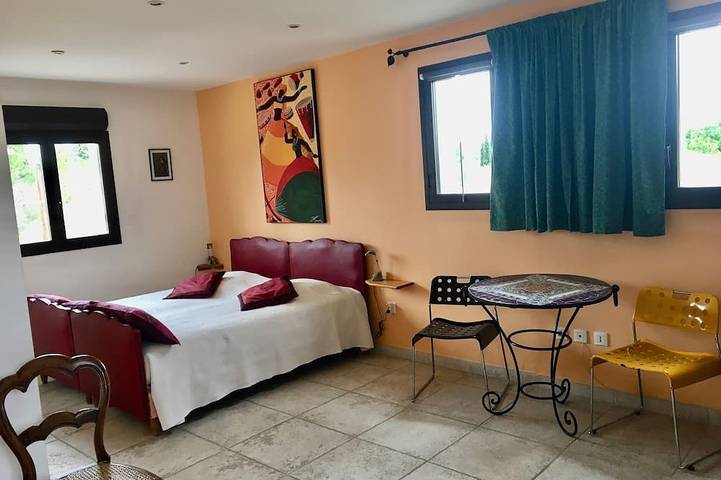 Location de vacances pour 16 personnes, avec Terrasse et Jardin à Loupian - 2