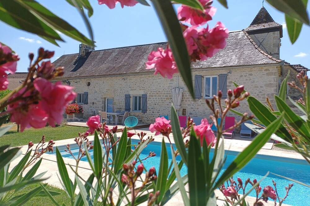 Maison De Vacances pour 7 Personnes dans Martel, Lot
