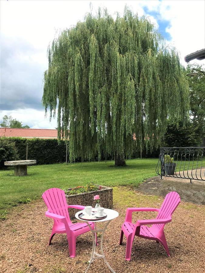 Le Clos Fleuri - Maison Vigier in Maringues, Région de Thiers